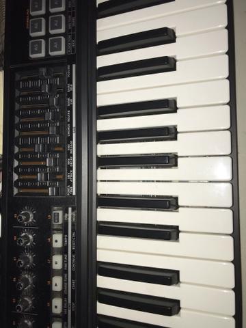 Controlador MIDI A800 PRO ROLAND - Foto 5