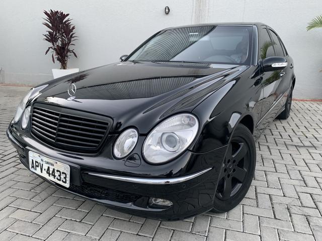 Mercedes E320 2005 impecável
