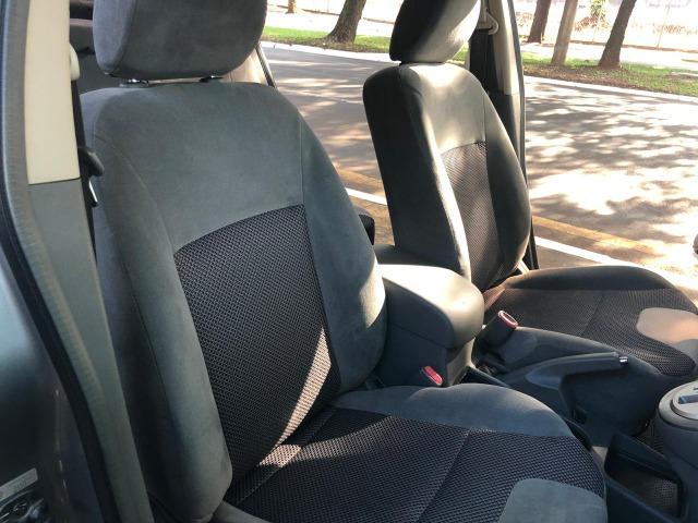 Nissan Sentra S 2008 automatico CVT - Foto 16