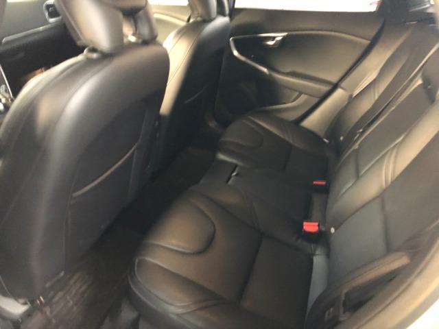Volvo V40 T-4 2.0 Turbo Momentum 2016 - Foto 9