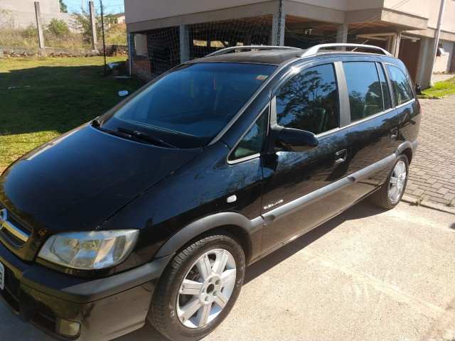 Zafira 7 lugares automático - Foto 4