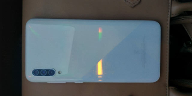 Samsung A30S, 2 meses de uso, com fone e carregador