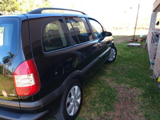 Zafira 7 lugares automático - Foto 2