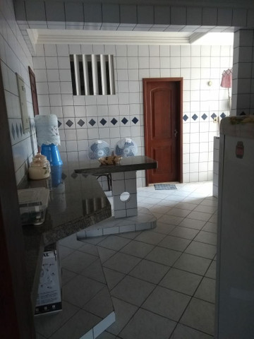 Grande apartamento para aluguel em Salinas. Ed. Bariloche. 4 quartos, s/ 3 suítes - Foto 2