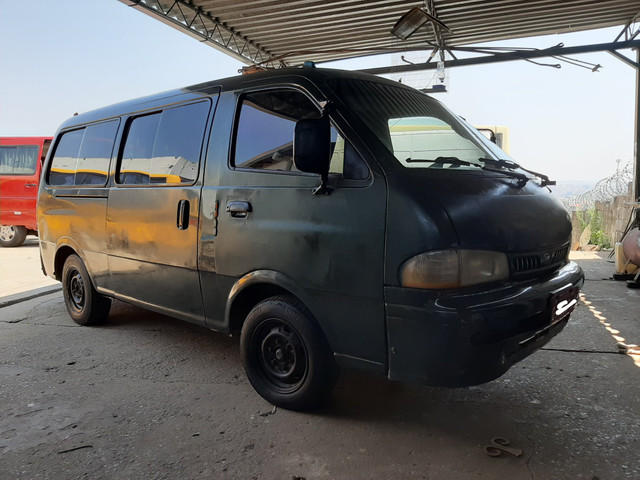 van kia 2001 olx