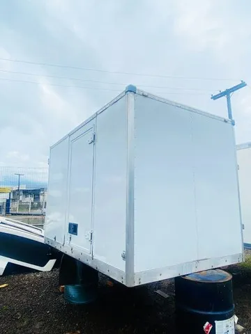 Baú Hr Liso Branco