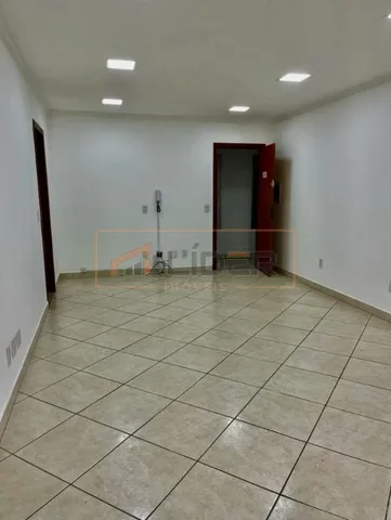 Alugo Sala Comercial em São Silvano