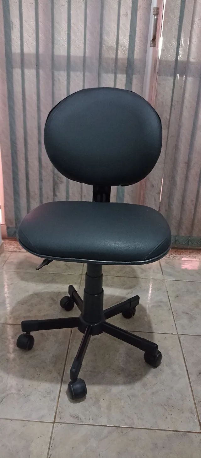 CADEIRA PARA ESCRITÓRIO GIRATÓRIA - Foto 4