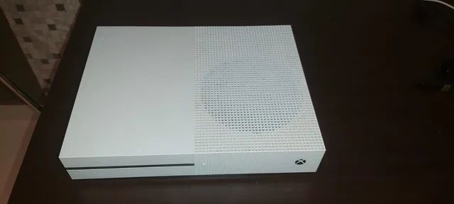 Microsoft Xbox One S 1tb (Usado) - Videogames - Piacatuba