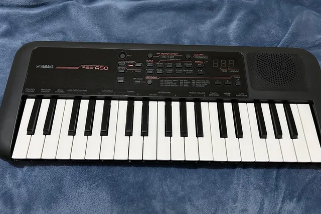 Teclado Musical Eletrônico Infantil YAMAHA - PSS-A50 - Teclado