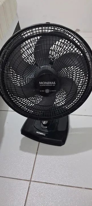 Ventilador Mondial 6 pás usado em Perfeito estado e condições de uso.