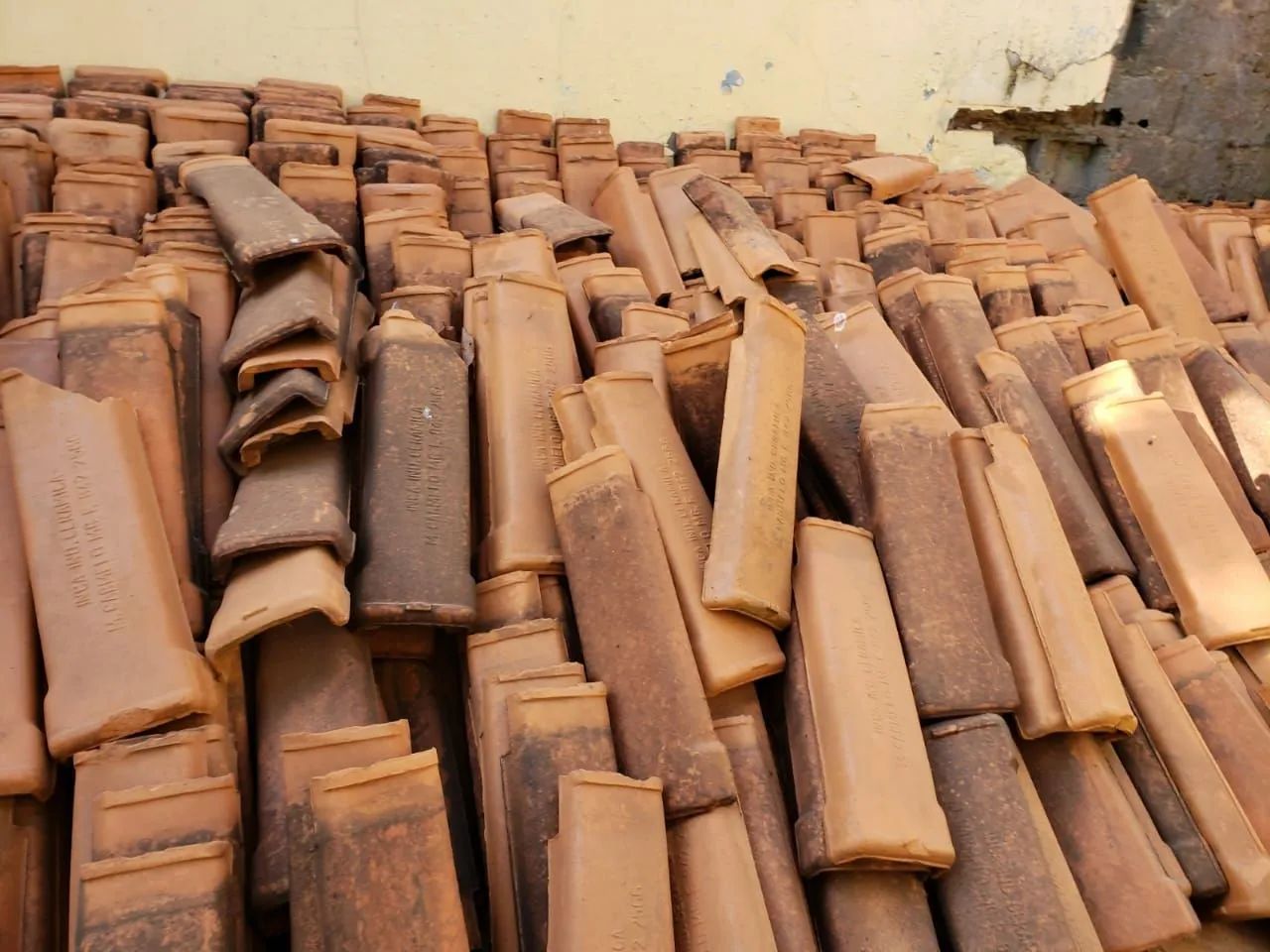 Grade, janelas, telhas - Foto 5