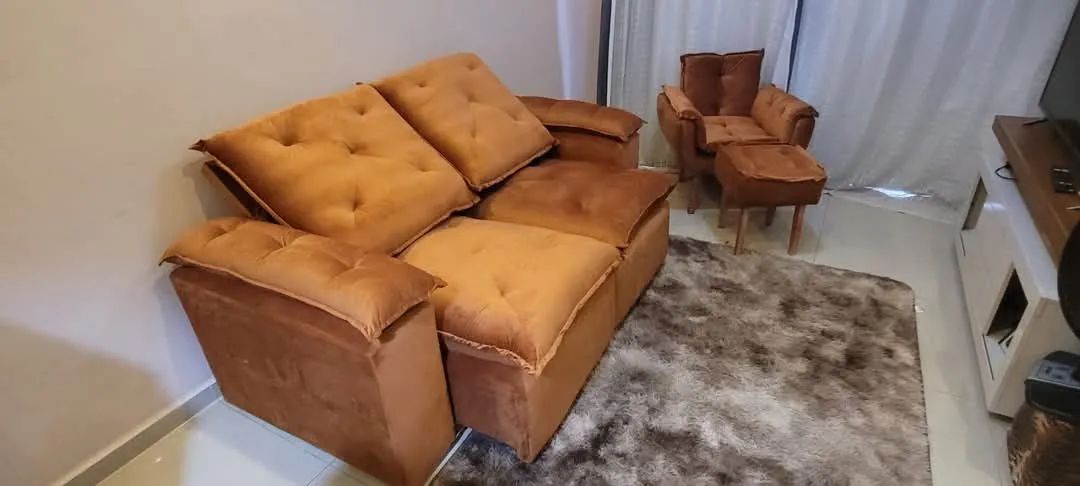 Kit Sofá retrátil e reclinavel Cristina 2m + poltrona decorativa + puff A71