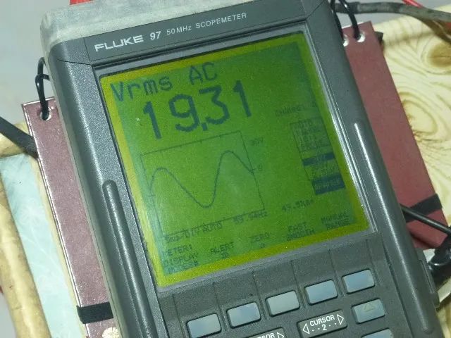 FLUKE-97,SCOPMETER 50MHZ-aceito troca - Foto 4