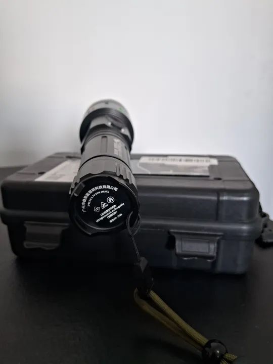 Lanterna de LED recarregável Smiling Shark SD-7165 - Foto 2