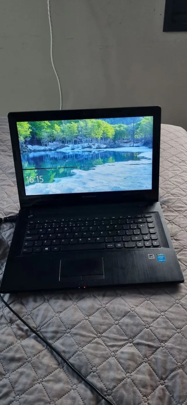 Vendo Notebook Lenovo G40-70 model 80GA Processador Intel i3.