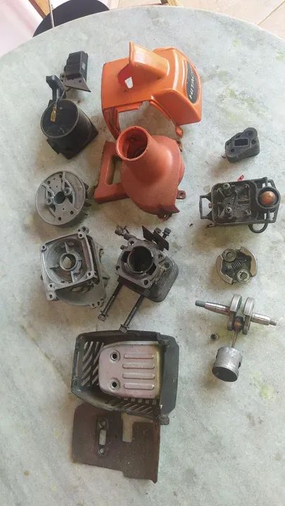 Lote de peças de Motor para roçadeira.