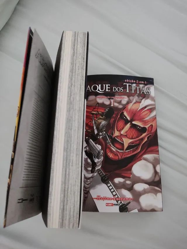 Dois mangás "Ataque dos Titãs" 2 em 1 - volumes 1 e 2 - Foto 6