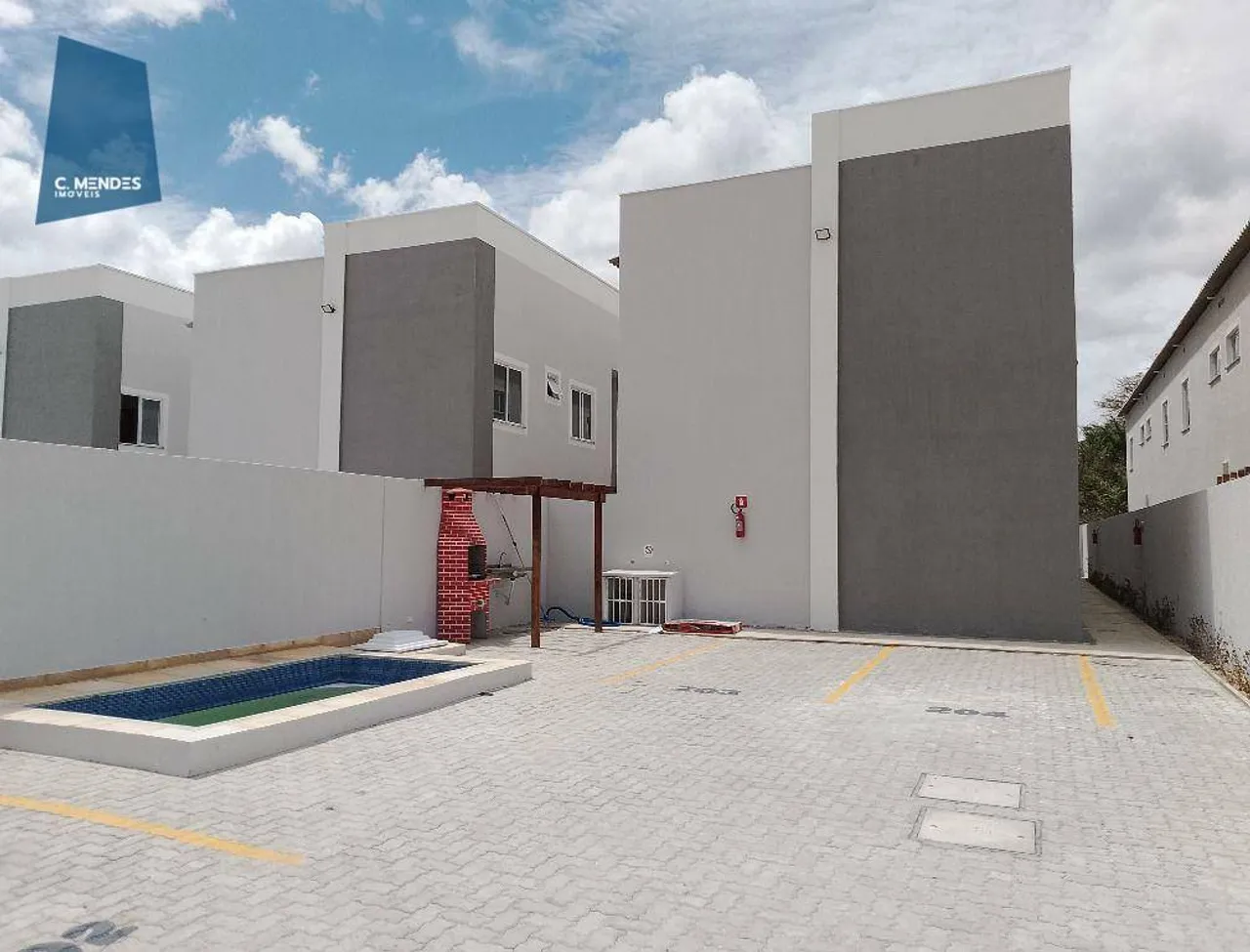 Apartamento para alugar, 49 m² por R$ 700,00/mês - Centro - Itaitinga/CE