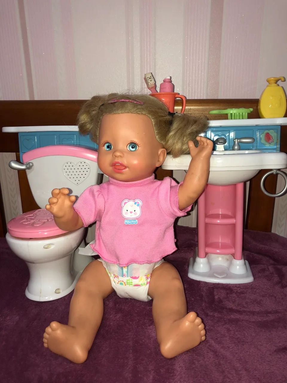 Boneca My Little Mommy banheirininho/ troninho 