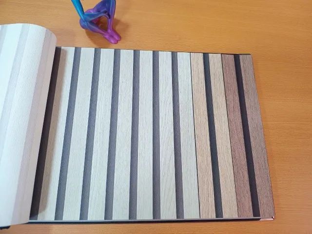 Transforme sua parede em uma obra de sucesso com papel de parede ripado! - Foto 2