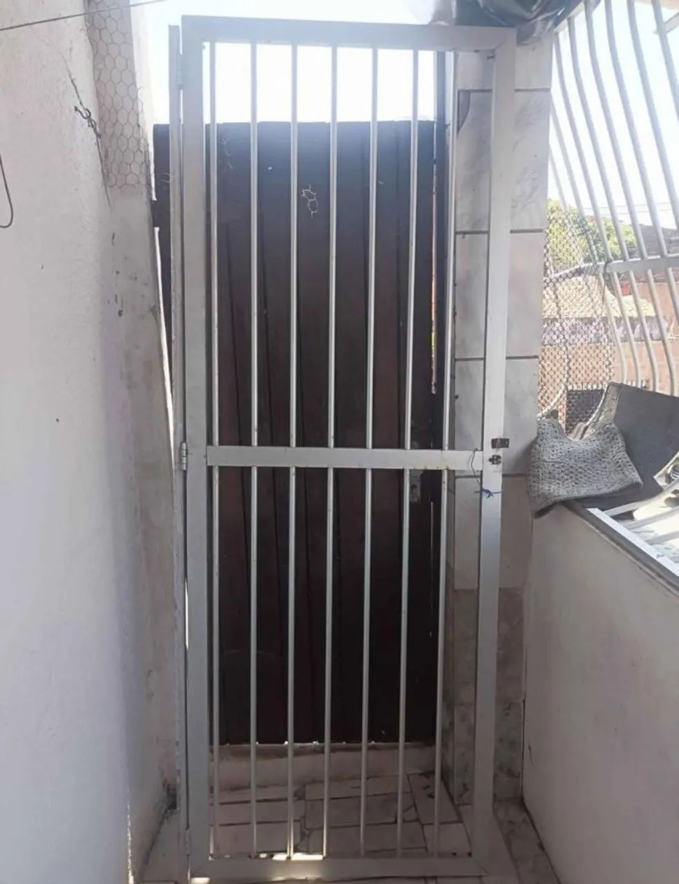 Aluminum Gate64840845242498120