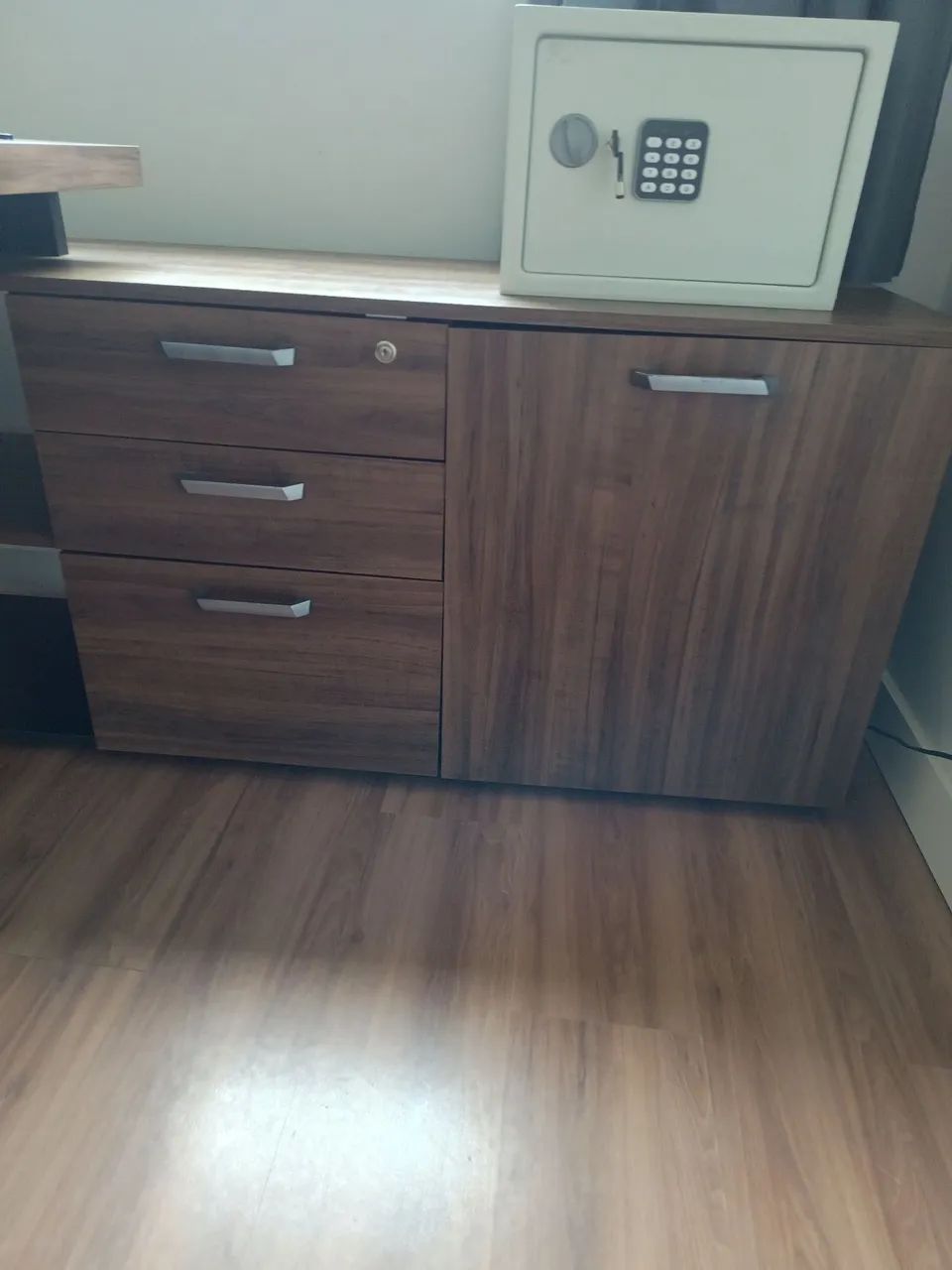 Office Desk64253353833730122