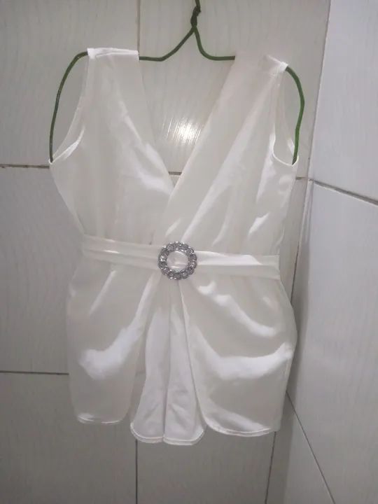 Macacão Curto Social Branco Feminino M  - Foto 5