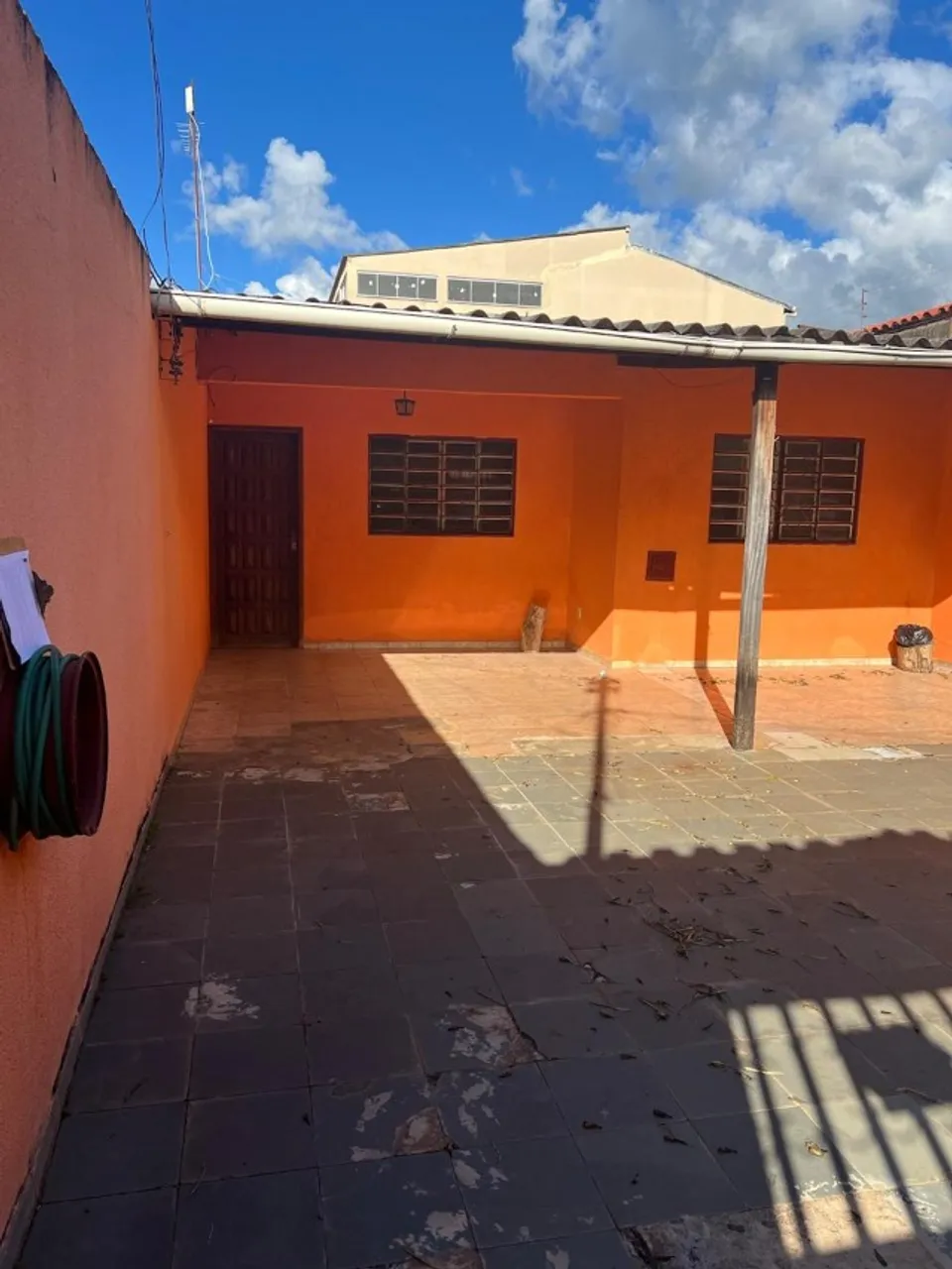 Vendo OU TROCO Casa 02QUARTOS - Escritura e Quitada - Riacho Fundo II/DF 245 mil