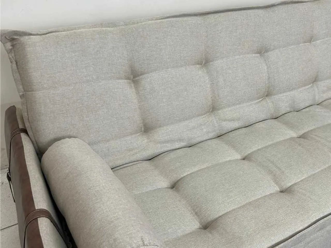 Sofá Cama Berlim 2.11m - Bege/Marrom Linho - Foto 5