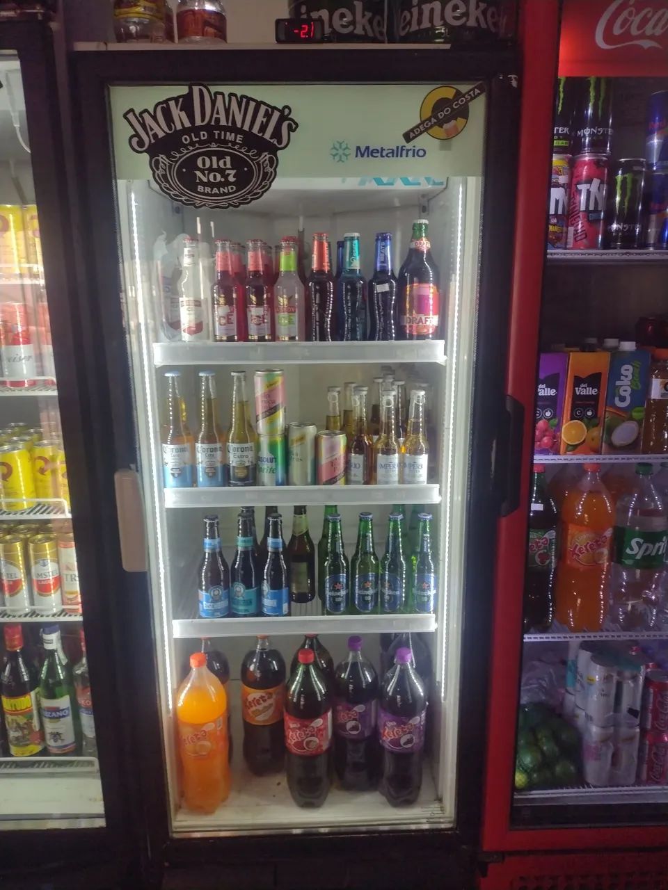 Geladeira com Cervejeira
