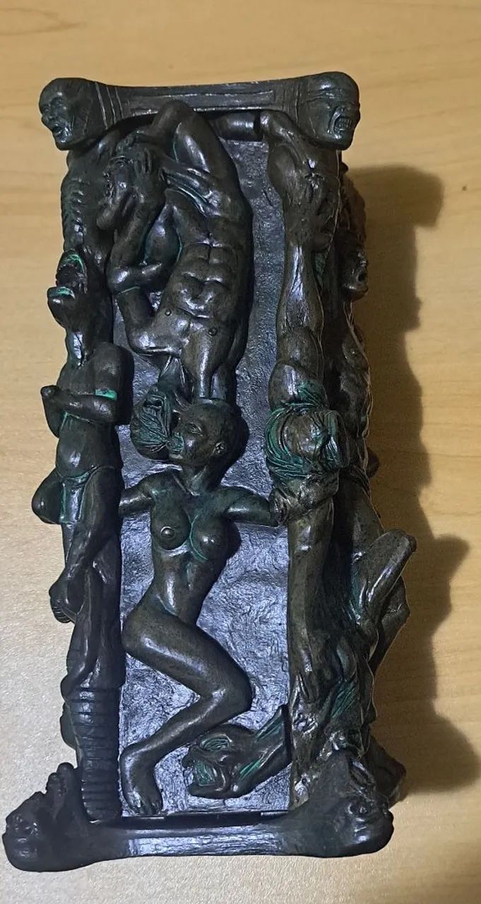 Estátua Pilar das Almas Hellraiser 3 Clive Barker NECA  - Foto 3