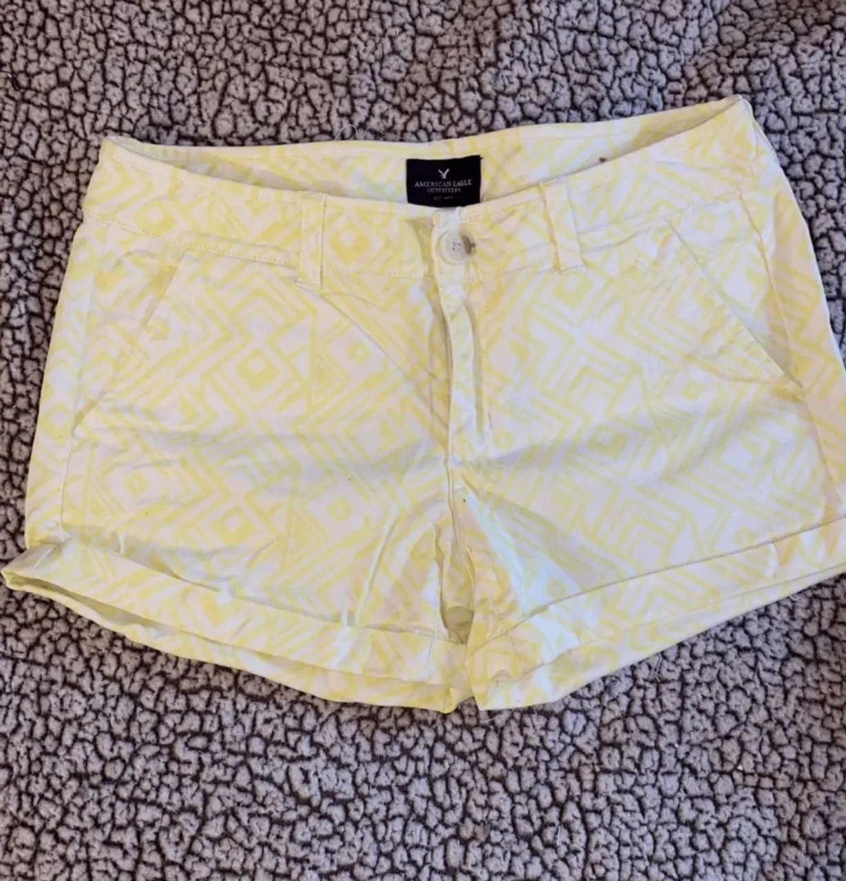 Shorts Feminino American Eagle Estampado tamanho 40 - Foto 2