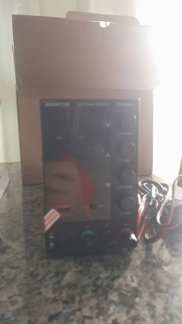 Fonte de Bancada Wanptek 4 dígitos nunca usada - Foto 3