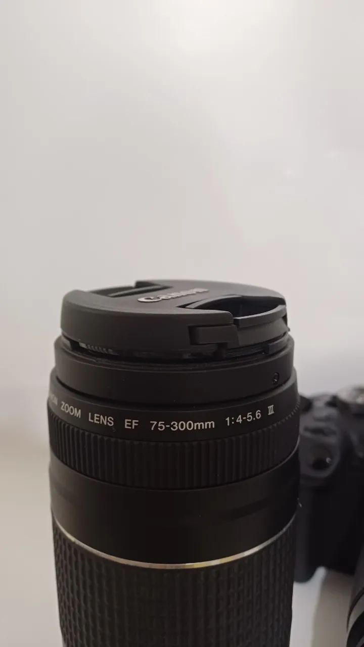 Câmera EOS T7+ Lente EF-S 18-55mm + EF 75-300mm + Cartão 64GB + Bolsa - Foto 4