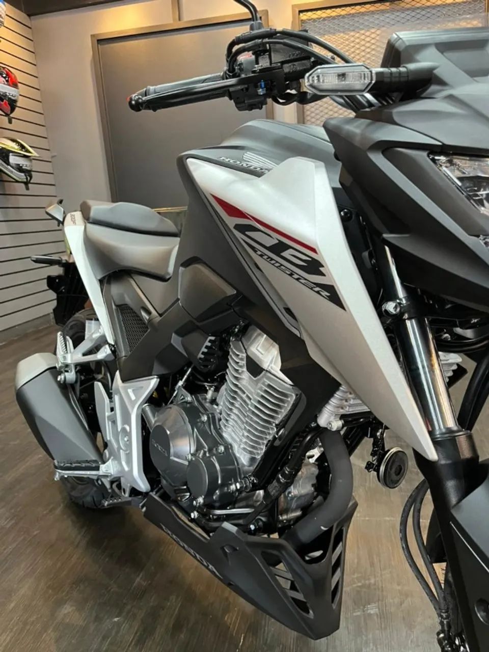 CB 300F TWISTER CBS 26/26 0KM! - Foto 2