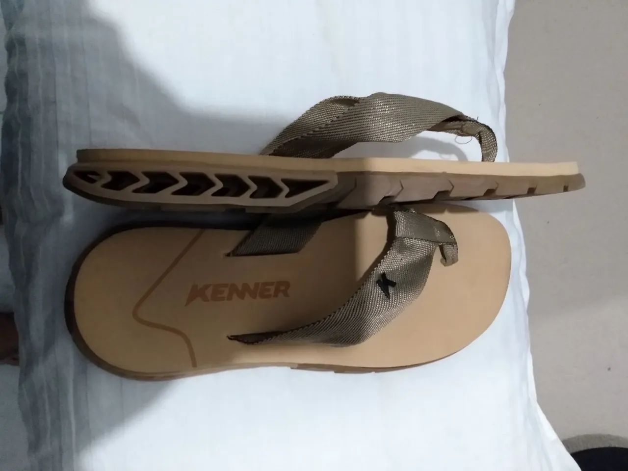 Chinelo Kenner Bege - Foto 2