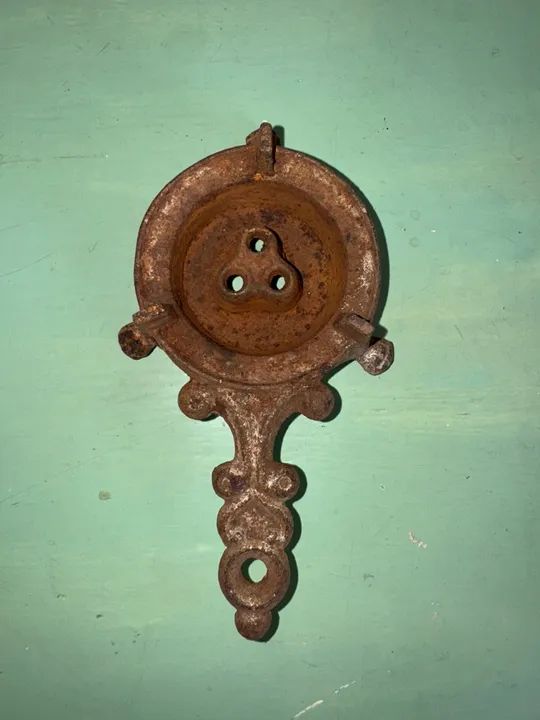 Fogareiro / Espiriteira antigo em ferro - Foto 5