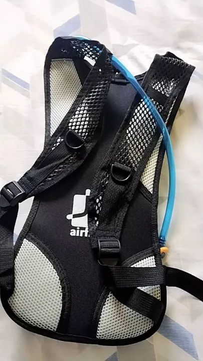 Mochila De Hidratação Térmica E Impermeável Com Bolsa D'água De 2 Litros