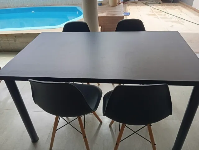 mesa preta mdf com 5 cadeiras lindissimas