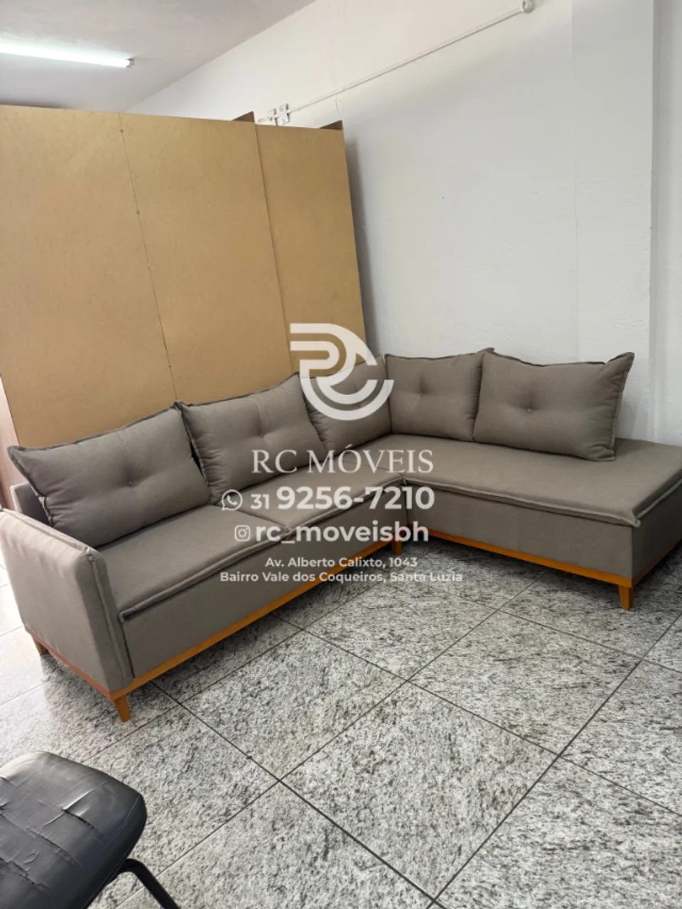 SOFA DE CANTO TECIDO LINHO 2.00X2.60 LINHA DE LUXO