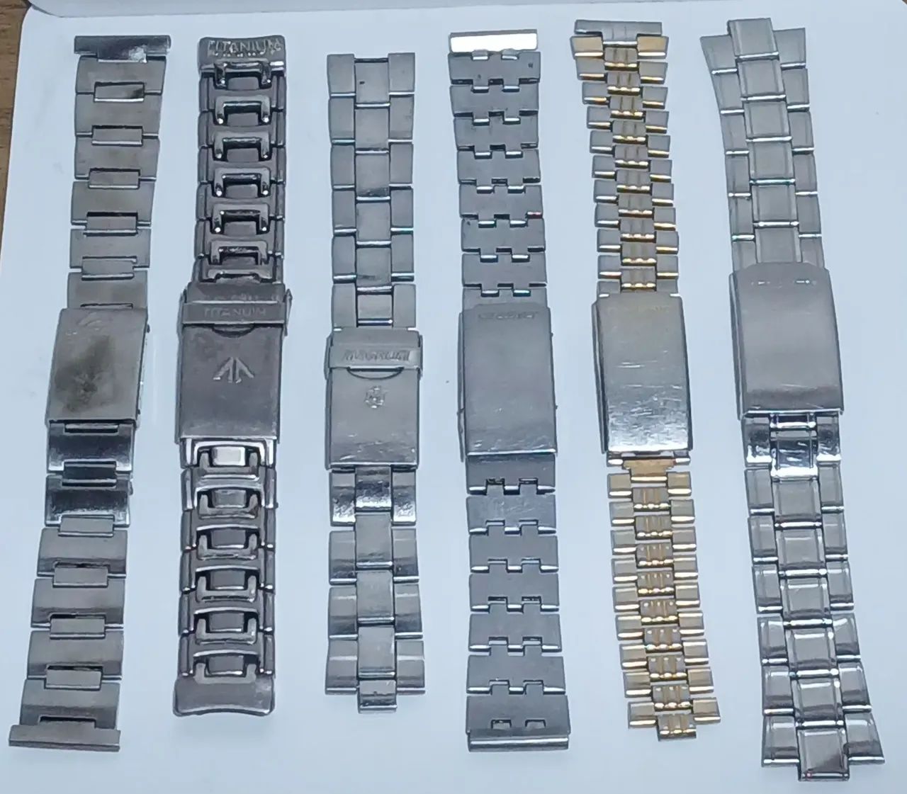 Lote com 6 pulseiras de relógio originais 