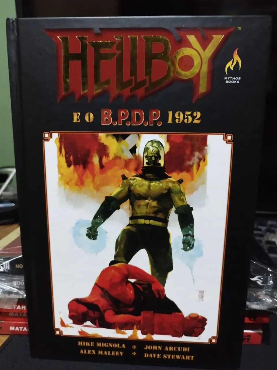 Hellboy e o B.P.D.P. 1952, 1954 e Inferno na Terra vol. 02