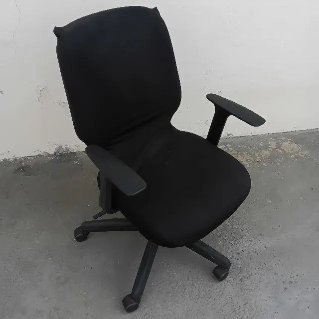 Cadeira de Escritório Giratória com Capa