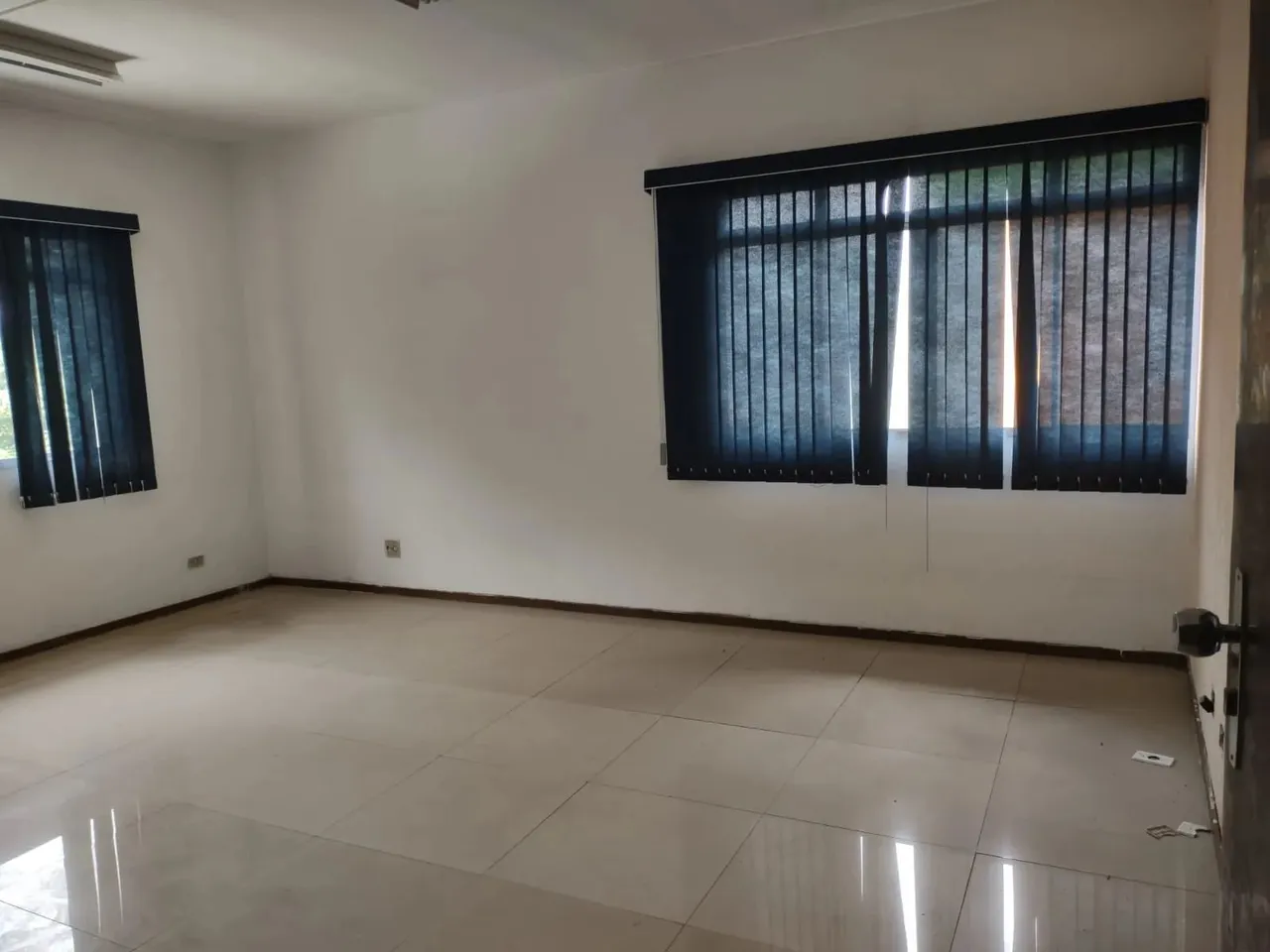 Sala comercial para aluguel tem 25M em Vila dos Remédios / Vila Jaguara - São Paulo - SP