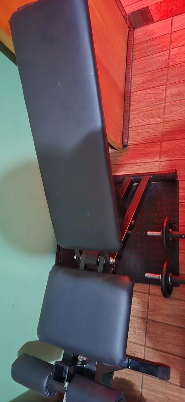 Kit Musculação: Anilhas + Banco inclinável/declinável + Barra + Halteres c/ rosca + brinde - Foto 3