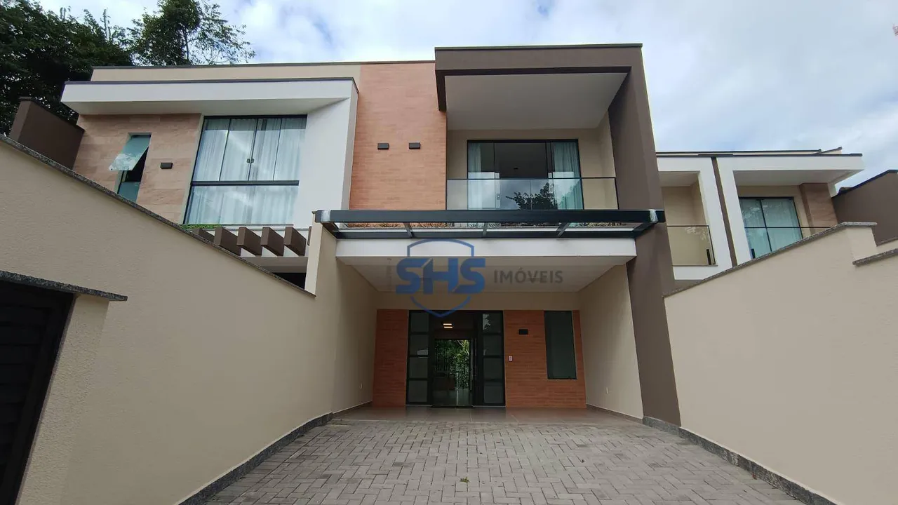 Casa com 2 suítes à venda, 97 m² por R$ 650.000 - Água Verde - Blumenau/SC