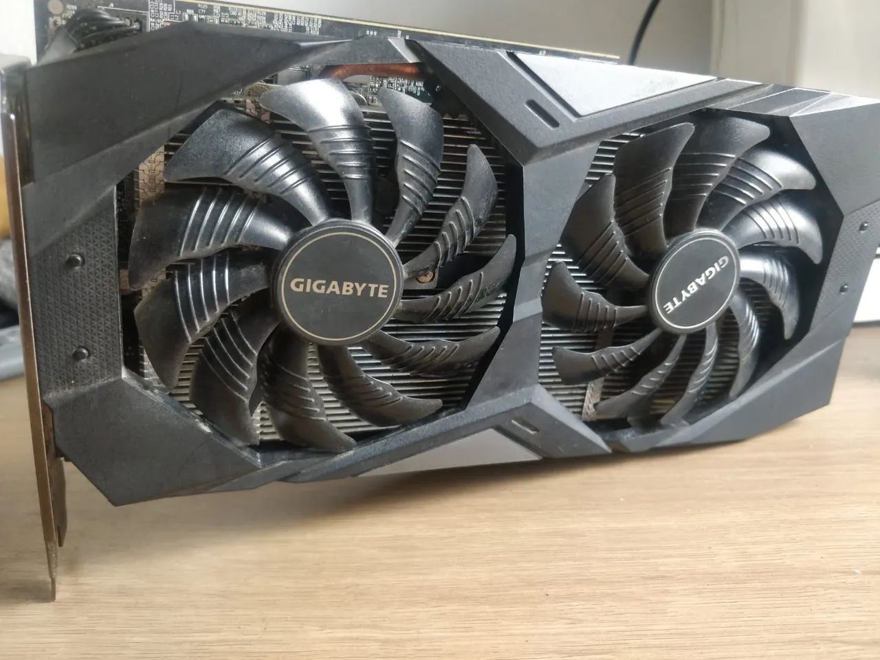 Placa de Vídeo Gigabyte GeForce RTX 2060 2060 6GB GDDR6 - Foto 3
