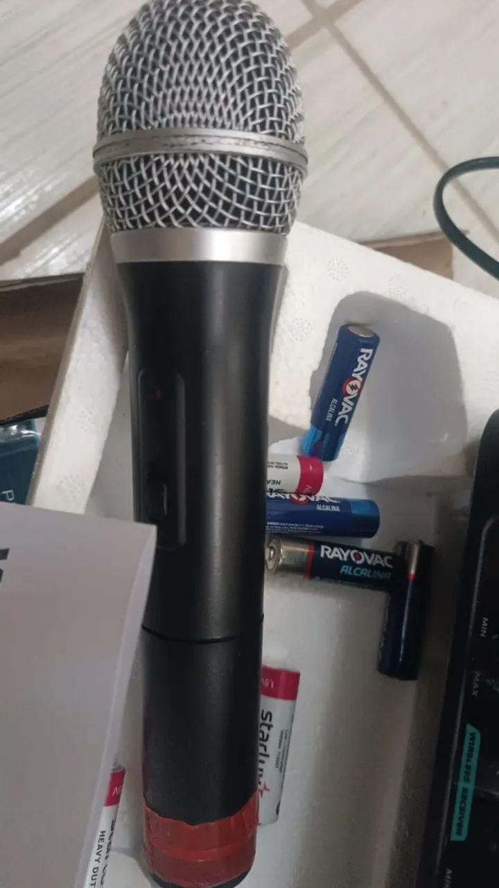 WIRELESS VOKAL MICROPHONES + BASE + ACCESSORIES - READY TO USE!64352268953089122