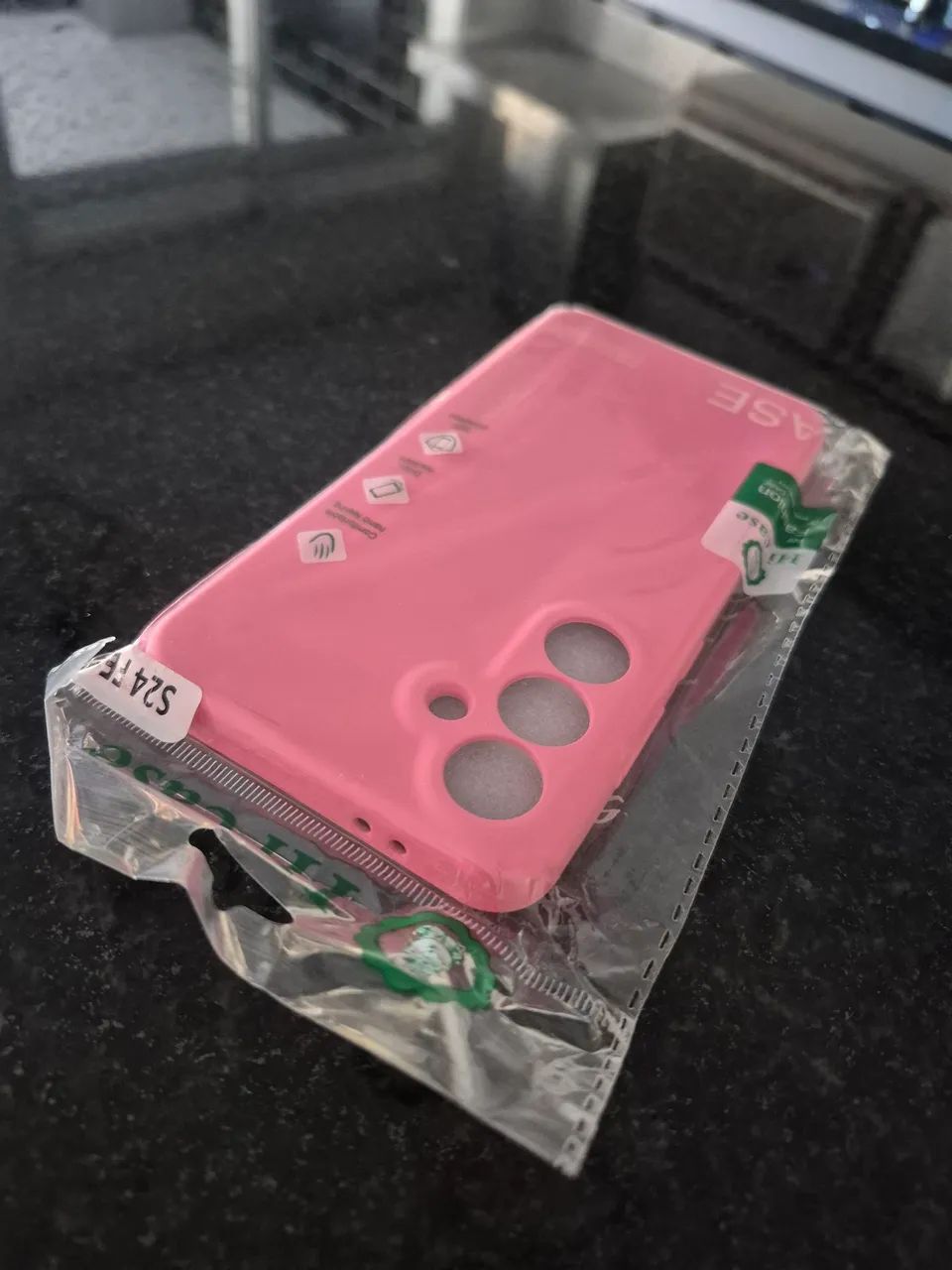 Capa Silicone Samsung s24fe rosa nova - Foto 4